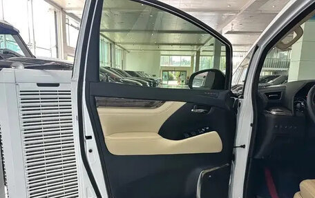 Toyota Alphard III, 2022 год, 9 073 035 рублей, 19 фотография