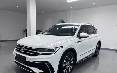 Volkswagen Tiguan II, 2022 год, 3 771 000 рублей, 1 фотография