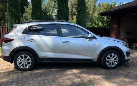 KIA Rio IV, 2018 год, 1 351 000 рублей, 2 фотография