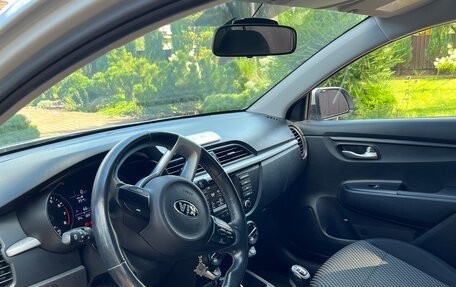 KIA Rio IV, 2018 год, 1 351 000 рублей, 10 фотография