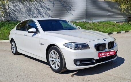 BMW 5 серия, 2015 год, 1 800 000 рублей, 2 фотография