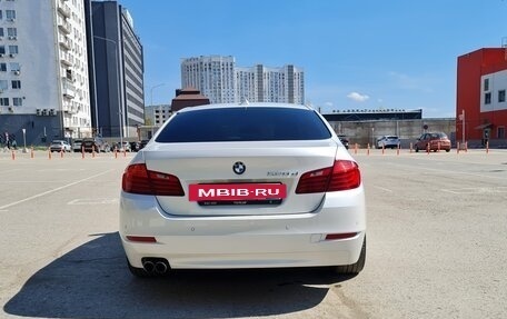 BMW 5 серия, 2015 год, 1 800 000 рублей, 3 фотография