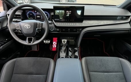 Toyota Camry, 2025 год, 4 150 000 рублей, 14 фотография