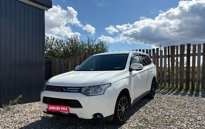 Mitsubishi Outlander III рестайлинг 3, 2013 год, 1 250 000 рублей, 1 фотография