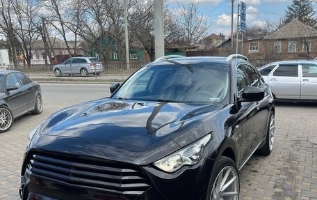 Infiniti QX70, 2013 год, 2 200 000 рублей, 1 фотография