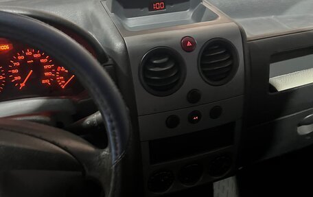 Peugeot Partner II рестайлинг 2, 2010 год, 410 000 рублей, 12 фотография