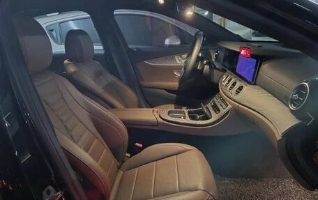 Mercedes-Benz E-Класс, 2021 год, 3 200 000 рублей, 7 фотография