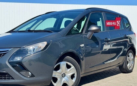 Opel Zafira C рестайлинг, 2014 год, 1 250 000 рублей, 2 фотография