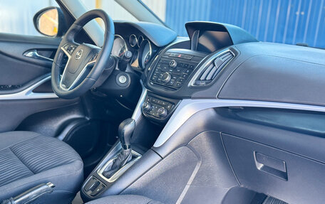 Opel Zafira C рестайлинг, 2014 год, 1 250 000 рублей, 18 фотография