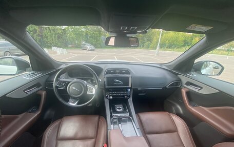 Jaguar F-Pace, 2016 год, 3 500 000 рублей, 8 фотография