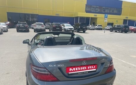 Mercedes-Benz SLK-Класс, 2015 год, 3 300 000 рублей, 8 фотография