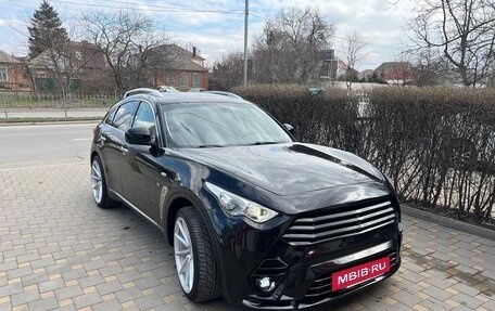 Infiniti QX70, 2013 год, 2 200 000 рублей, 2 фотография