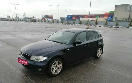 BMW 1 серия, 2006 год, 750 000 рублей, 7 фотография