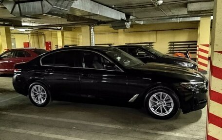 BMW 5 серия, 2021 год, 6 800 000 рублей, 4 фотография