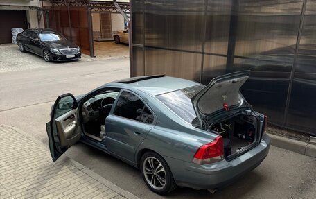 Volvo S60 III, 2004 год, 800 000 рублей, 4 фотография