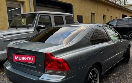 Volvo S60 III, 2004 год, 800 000 рублей, 2 фотография