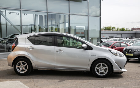 Toyota Aqua I, 2019 год, 1 025 000 рублей, 6 фотография