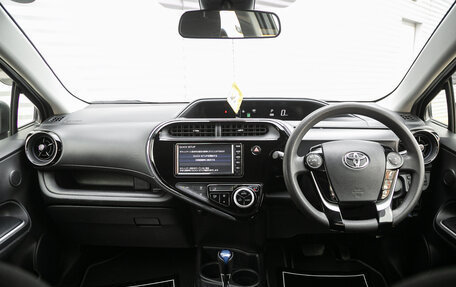 Toyota Aqua I, 2019 год, 1 025 000 рублей, 16 фотография