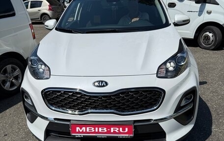 KIA Sportage IV рестайлинг, 2021 год, 2 250 000 рублей, 1 фотография