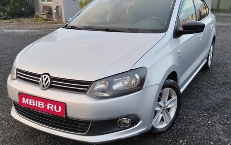 Volkswagen Polo VI (EU Market), 2013 год, 530 000 рублей, 1 фотография