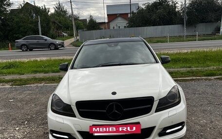 Mercedes-Benz C-Класс, 2011 год, 1 350 000 рублей, 5 фотография