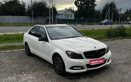 Mercedes-Benz C-Класс, 2011 год, 1 350 000 рублей, 3 фотография