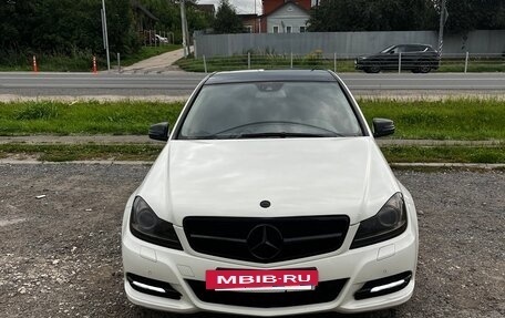 Mercedes-Benz C-Класс, 2011 год, 1 350 000 рублей, 4 фотография