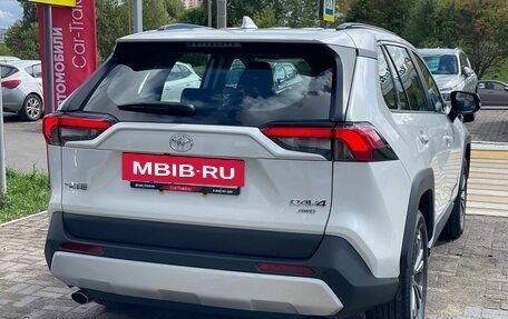Toyota RAV4, 2025 год, 3 700 000 рублей, 5 фотография
