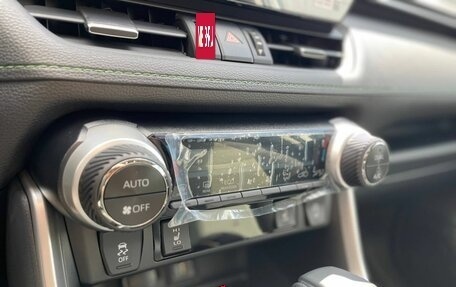 Toyota RAV4, 2025 год, 3 700 000 рублей, 18 фотография