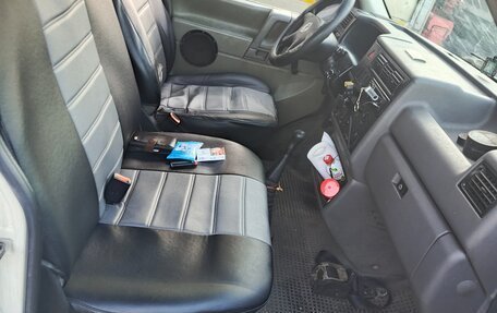 Volkswagen Transporter T4, 2002 год, 720 000 рублей, 3 фотография