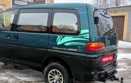 Mitsubishi Delica IV, 1996 год, 750 000 рублей, 5 фотография
