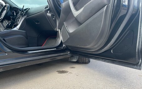 Opel Astra J, 2012 год, 650 000 рублей, 11 фотография
