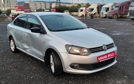 Volkswagen Polo VI (EU Market), 2013 год, 530 000 рублей, 2 фотография