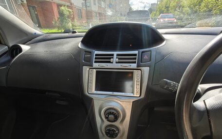 Toyota Vitz, 2005 год, 400 000 рублей, 17 фотография