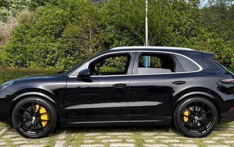 Porsche Cayenne III, 2022 год, 6 250 000 рублей, 2 фотография
