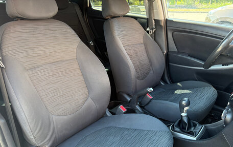 Hyundai Solaris II рестайлинг, 2014 год, 580 000 рублей, 24 фотография