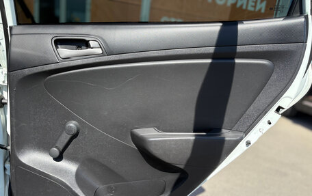 Hyundai Solaris II рестайлинг, 2014 год, 580 000 рублей, 30 фотография
