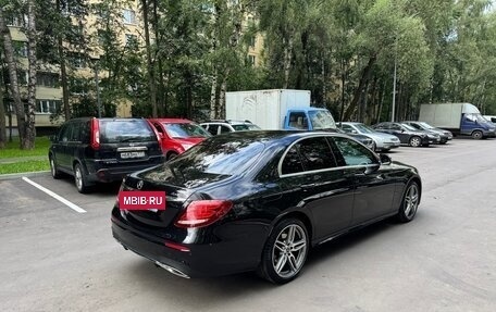 Mercedes-Benz E-Класс, 2019 год, 4 500 000 рублей, 4 фотография