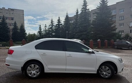 Volkswagen Jetta VI, 2014 год, 1 020 000 рублей, 4 фотография