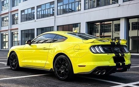 Ford Mustang VI рестайлинг, 2022 год, 3 720 000 рублей, 7 фотография