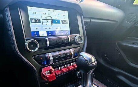Ford Mustang VI рестайлинг, 2022 год, 3 720 000 рублей, 17 фотография