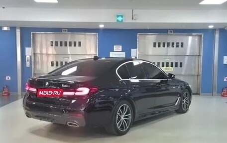 BMW 5 серия, 2022 год, 3 770 000 рублей, 3 фотография