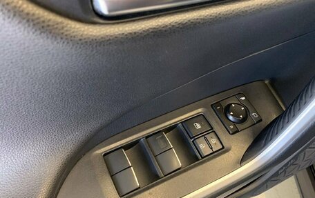 Toyota RAV4, 2021 год, 3 000 000 рублей, 20 фотография