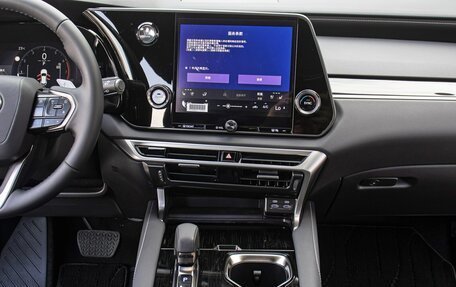 Lexus RX IV рестайлинг, 2025 год, 7 790 000 рублей, 30 фотография