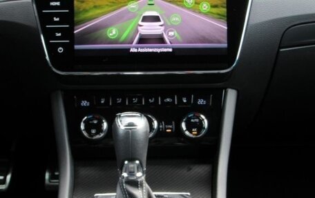 Skoda Superb III рестайлинг, 2022 год, 3 490 000 рублей, 12 фотография