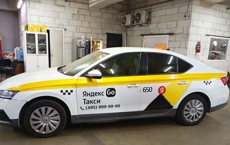 Skoda Octavia IV, 2021 год, 1 300 000 рублей, 2 фотография