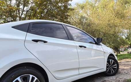 Hyundai Solaris II рестайлинг, 2013 год, 685 000 рублей, 4 фотография