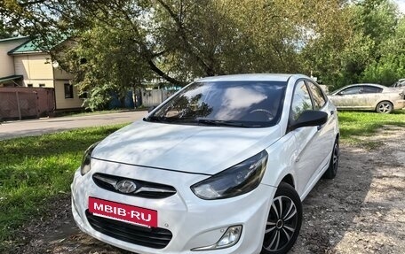 Hyundai Solaris II рестайлинг, 2013 год, 685 000 рублей, 9 фотография