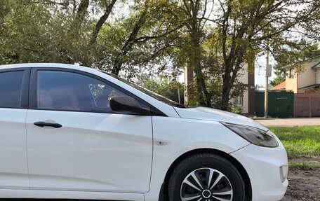 Hyundai Solaris II рестайлинг, 2013 год, 685 000 рублей, 23 фотография