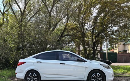 Hyundai Solaris II рестайлинг, 2013 год, 685 000 рублей, 27 фотография